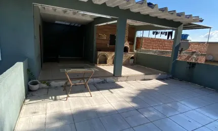 Casa com 2 quartos para alugar na Rua Ubirajara, 53, Vila São Luís, Duque de Caxias