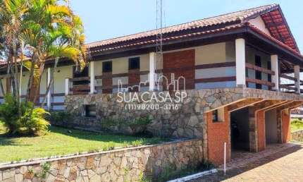 Maravilhosa Chácara - 5.741 m² com muito lazer e natureza - Ibiúna - SP