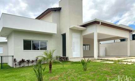 Casa incrivel em Salto, 300m², terreno 1000m², 3 Suites, piscina e 4 vagas