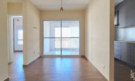 Excelente apto 2 Dorms, 1 vaga e lazer ao lado do Metro.
