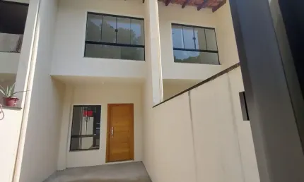 Últimas unidades disponíveis! sobrados com 2 suítes próximo ao centro