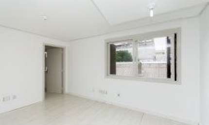 Oportunidade no Mont Serrat – Conforto, Localização Nobre e Excelente para Morar ou Investir