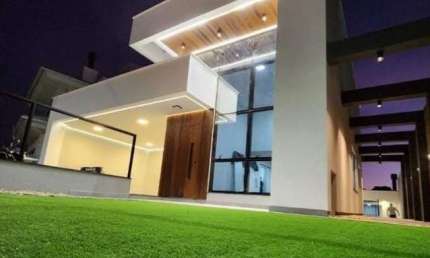 Casa à venda, no Bairro Pedra Branca, Palhoça-SC, com 3 quartos, sendo 1 suíte, com 2 vagas