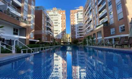 Apartamento para aluguel, no Bairro Pedra Branca, Palhoça-SC, com 3 quartos, sendo 1 suíte, com 2 vagas