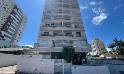 Apartamento à venda, no Bairro Barreiros, São José-SC, com 2 quartos, sendo 1 suíte, com 1 vaga