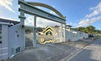 Casa à venda, no Bairro Forquilhas, São José-SC, com 2 quartos, sendo , com 1 vaga