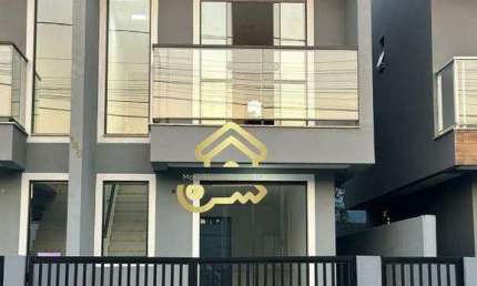 Sobrado à venda, no Bairro Carianos, Florianópolis-SC, com 2 quartos, sendo 1 suíte, com