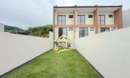 Sobrado à venda, no Bairro Sertão do Maruim, São José-SC, com 2 quartos, sendo , com 2 vagas