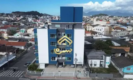 Apartamento à venda, no Bairro Forquilhinha, São José-SC, com 2 quartos, sendo , com 1 vaga