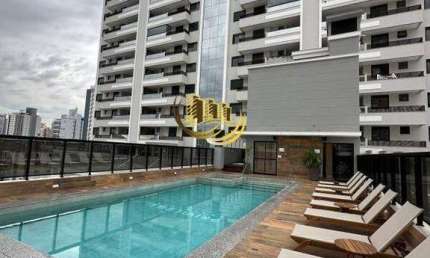 Apartamento à venda, no Bairro Campinas, São José-SC, com 2 quartos, sendo 2 suítes, com 1 vaga