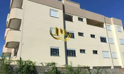 Apartamento à venda, no Bairro Forquilhinha, São José-SC, com 3 quartos, sendo 1 suíte, com 1 vaga