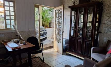 VENDE-SE IMÓVEL ÚNICO - ANTIGO SEMINÁRIO NO JARDIM REFLORENDA