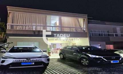 Residencial Versalhes - Excelente Casa com 4 suítes, piscina em Condomínio fechado
