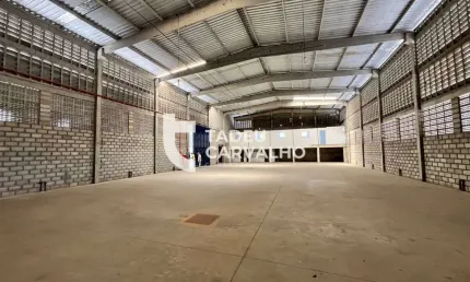 Casa comercial para alugar na Rua Itaeté, 454, Pitangueiras, Lauro de Freitas