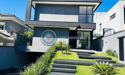 Casa à venda no Condomínio Residencial Real Park - Arujá/SP
