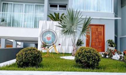 Casa à venda no Condomínio Residencial Real Park - Arujá/SP