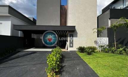 Casa Alto Padrão em Residencial Real Park, Arujá/SP