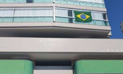 Apartamento 3 quartos com suíte em ótima localização em Itapuã!