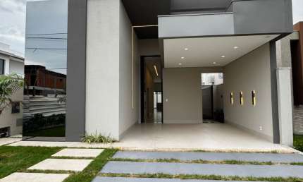 CASA TÉRREA COM 3 SUÍTES À VENDA, 300m2 - FLORAIS DO PARQUE