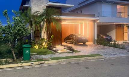 CASA TÉRREA COM 3 SUÍTES À VENDA, 300m2 - FLORAIS DO PARQUE
