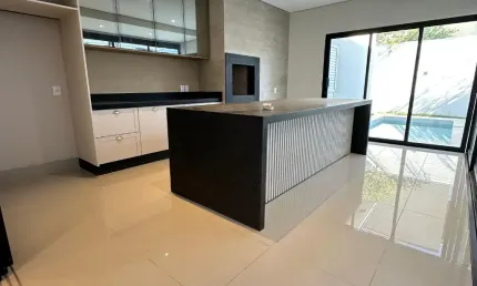 CASA TÉRREA COM 3 SUÍTES À VENDDA, 360m2 - ALPHAVILLE II