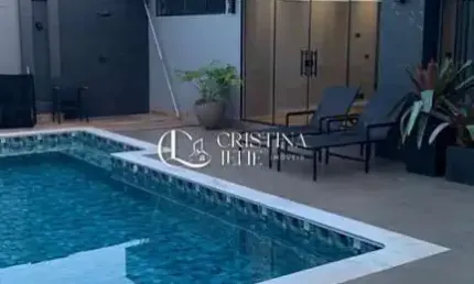Casa à venda na Avenida Comendador Thomaz Fortunato, 2250, Chácara Letônia, Americana
