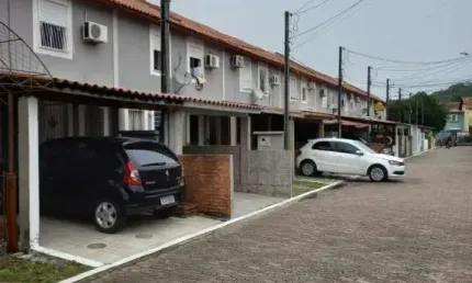 Casa com 2 quartos à venda no Hípica, Porto Alegre , 70 m2 por R$ 175.000