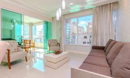 Apartamento com 3 quartos à venda na Rua 282, 100, Meia Praia, Itapema