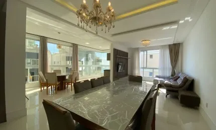 Apartamento com 4 quartos à venda na Rua 319, 6, Meia Praia, Itapema