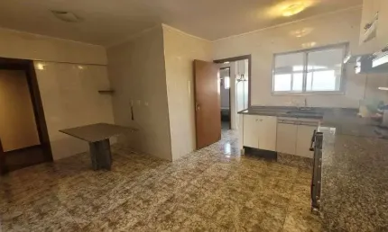 Imóvel para aluguel possui 211 metros quadrados com 4 quartos em Vila Morumbi - São Paulo - SP