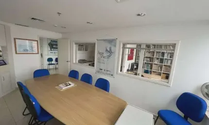 Sala/Conjunto para aluguel e venda com 52 metros quadrados com 4 quartos