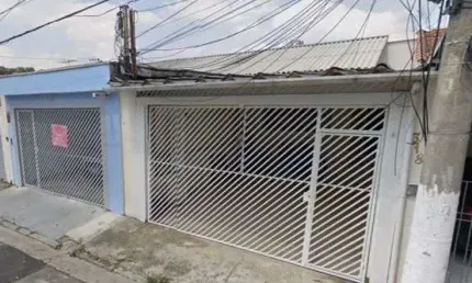 Casa para venda tem 160 metros quadrados com 3 quartos
