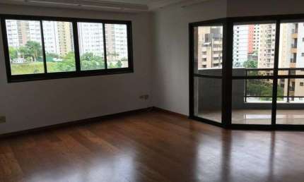 Apartamento para venda tem 150 metros quadrados com 4 quartos em Vila Andrade - São Paulo - SP