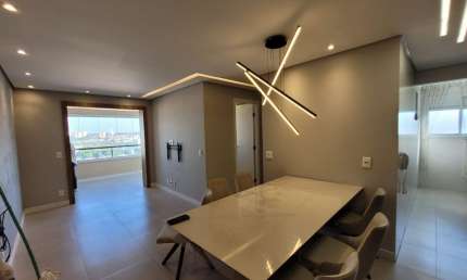 O imóvel está localizado no bairro Vila Emir possui 60 metros quadrados com 2 quartos sendo 1 suíte e 2 banheiros Possui espaço jardinado, academia, espaço para festas, espaço gourmet, parquinho infan