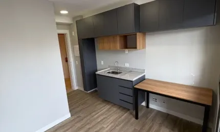 Conheça o condomínio atmosfera 360, uma morada que reflete o espírito vibrante de são paulo. localizado na rua cancioneiro de évora, disponibiliza vários recursos para trazer comodidade e aconchego ao