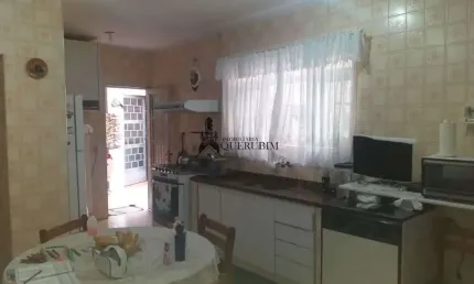 Sobrado com 3 dormitórios - 3 vagas com 180 m² por R$ 890.000 - Água Rasa