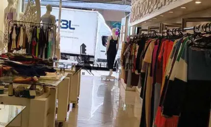 Casa comercial à venda na Rua Júlio Ribeiro, 11, Brás, São Paulo