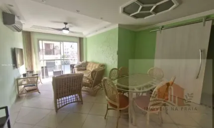 Apartamento reformado com 3 dormitórios 1 vaga lado praia na Enseada