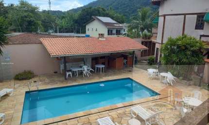 Casa com 3 quartos para alugar na Rua Caetano Aurélio Pergner, Enseada, Guarujá