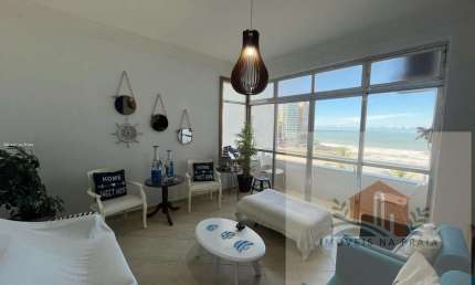 Apartamento reformado com 4 dormitórios 1 vaga frente ao mar  na Pitangueiras