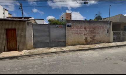 Terreno à venda na Rua Tiradentes, 145, Centro, Vitória da Conquista