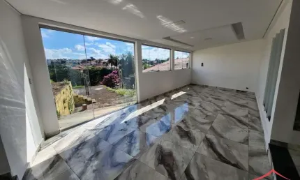 Casa com 3 quartos à venda na Rua Jacarandá, 715, Colonial, Contagem por R$ 750.000