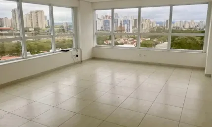Sala Comercial no 7º Andar com Vaga Exclusiva – Edifício Delta – R$ 290.000