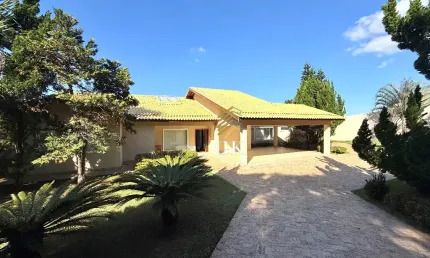 Casa Alto Padrão à Venda no Chácaras Cataguá – 4 Suítes, Piscina e Gourmet