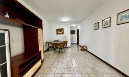 Apartamento com 2 quartos para alugar na Avenida Brasil, 1151, Centro, Balneário Camboriú
