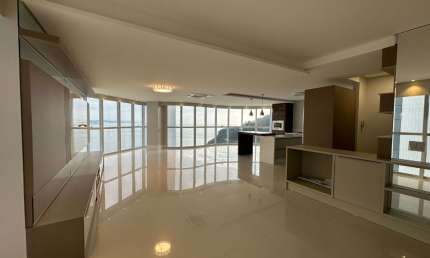 Apartamento com 4 quartos para alugar no Centro, Balneário Camboriú 