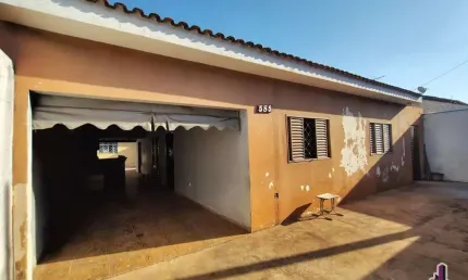 Casa para Venda em Bady Bassitt, Centro, 4 dormitórios, 2 banheiros, 2 vagas