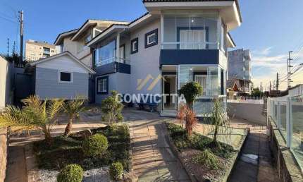 CASA DE ESQUINA COM 3 SUÍTES PARA VENDA OU LOCAÇÃO NO BAIRRO SANTA LÚCIA