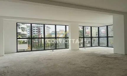 Sala comercial à venda no Exposição, Caxias do Sul 