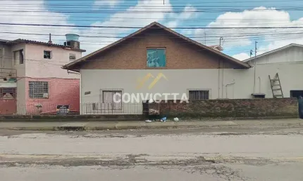 Casa à venda no Mariland, Caxias do Sul 